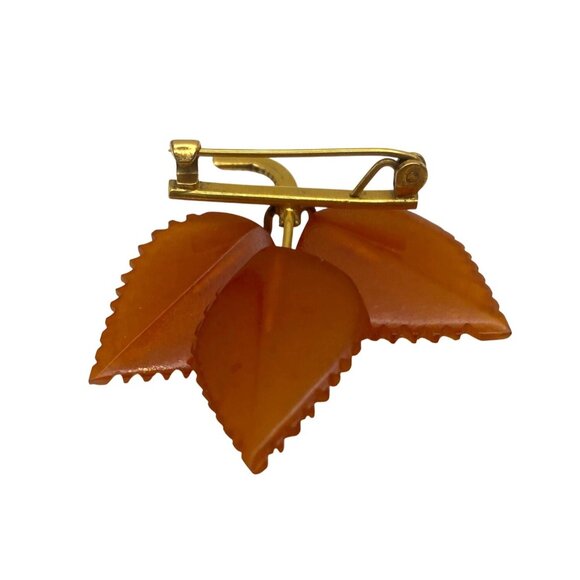 Baltic Amber Leaf Brooch Mid Century Gold Plate Vintage Hand Carved 4.68g 1.75" - Picture 9 of 13